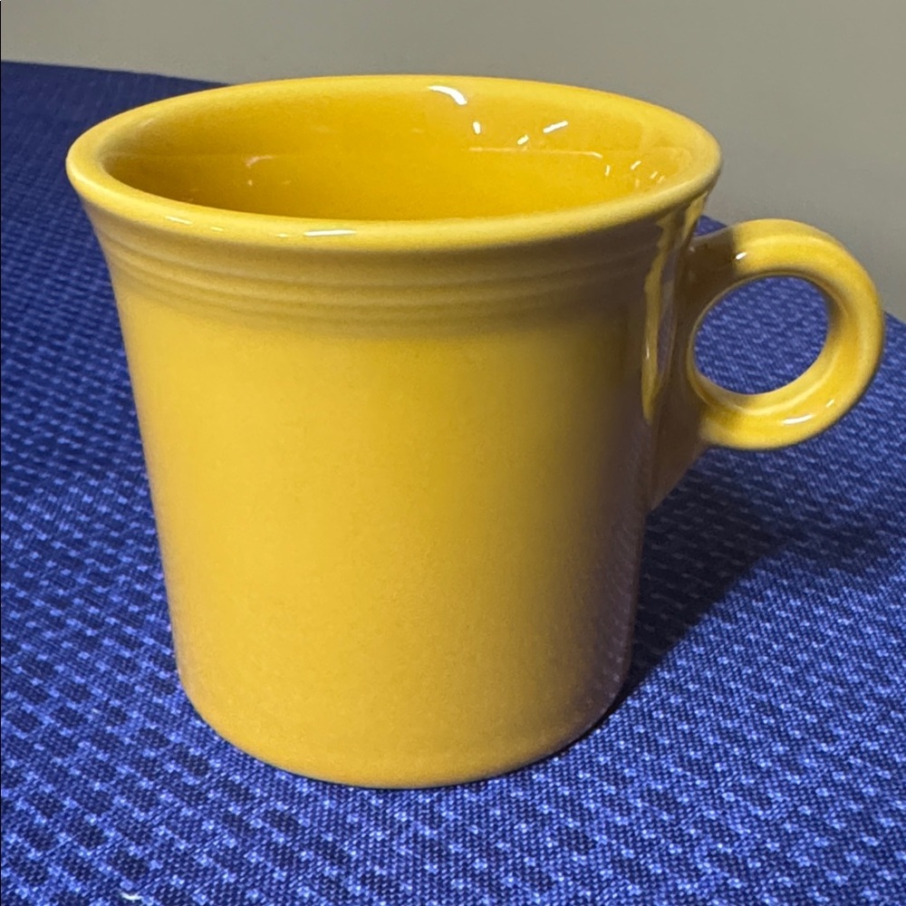 Fiesta mug marigold